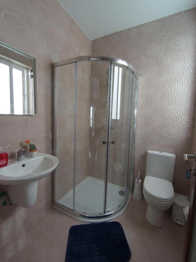 F10 Room 3, Private Room Two Single Beds Shared Bathroom In Shared Flat Msida Zewnętrze zdjęcie