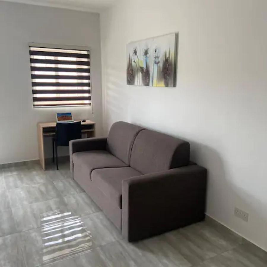 F10 Room 3, Private Room Two Single Beds Shared Bathroom In Shared Flat Msida Zewnętrze zdjęcie