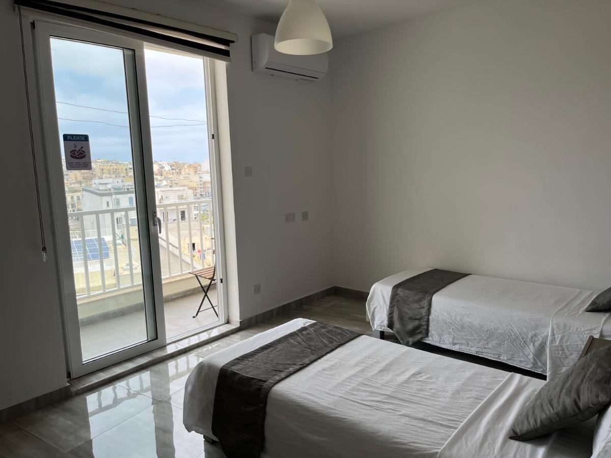 F10 Room 3, Private Room Two Single Beds Shared Bathroom In Shared Flat Msida Zewnętrze zdjęcie
